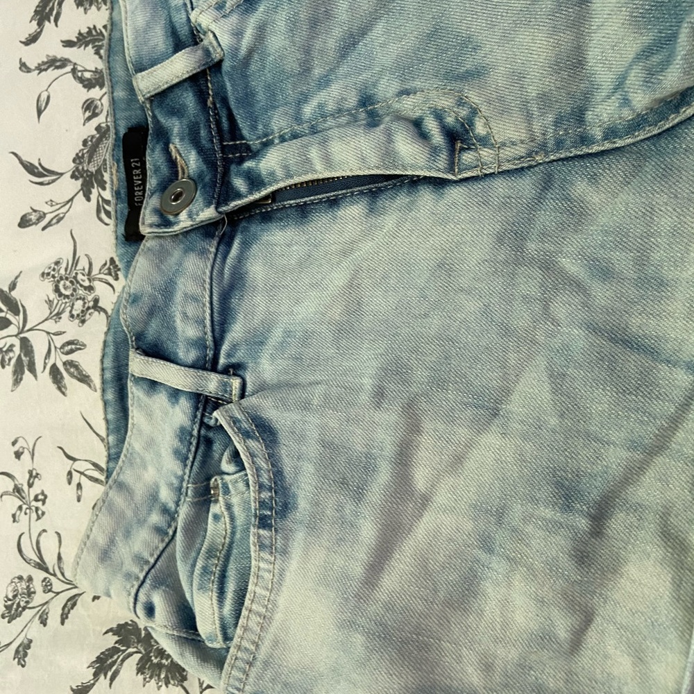 F21 Acid Wash Shorts - Picture 2 of 5